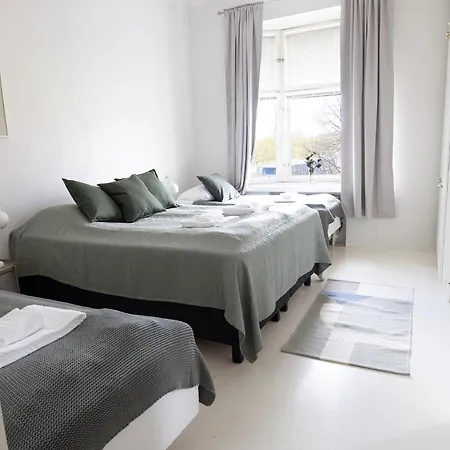 2ndhomes 2br With Sauna & Balcony 公寓 *