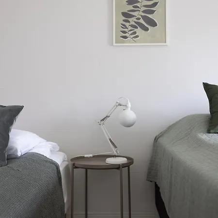 2ndhomes 2br With Sauna & Balcony