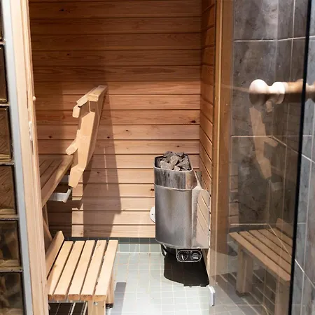 2ndhomes 2br With Sauna & Balcony Daire *